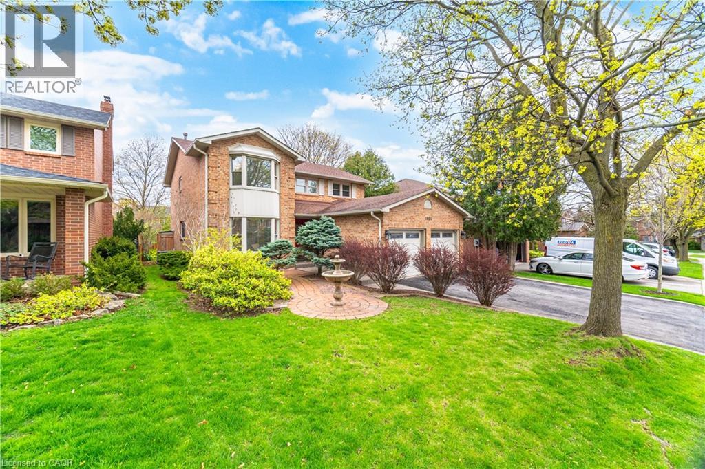 1004 Roxborough Drive, Oakville, Ontario  L6M 1E3 - Photo 3 - 40838159