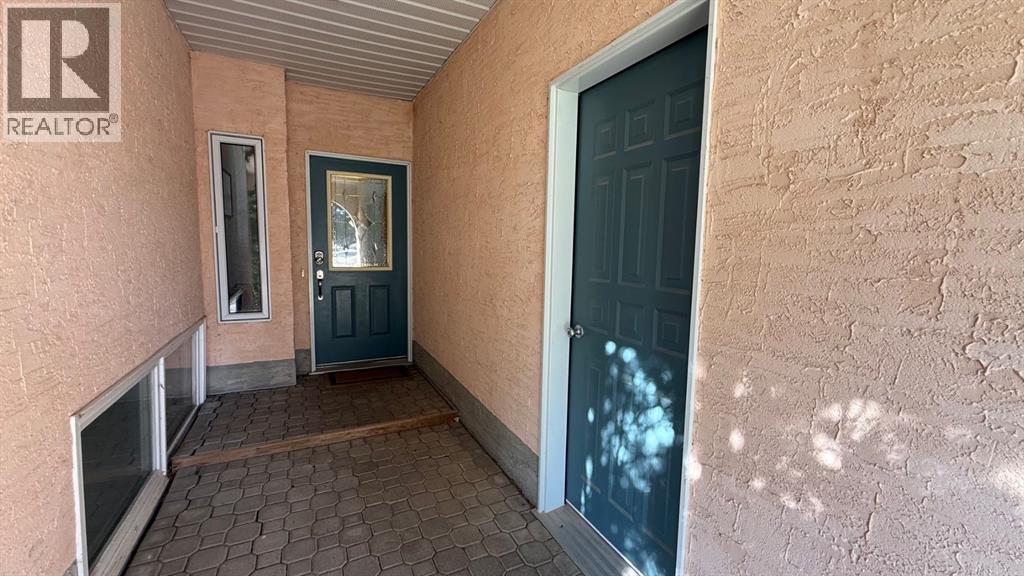 611 6 Avenue W, Hanna, Alberta  T0J 1P0 - Photo 4 - A2333707