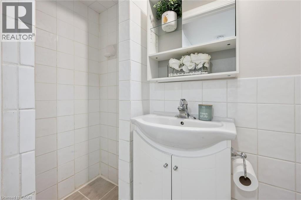 488 Glenelm Crescent Unit# A, Waterloo, Ontario  N2L 5C8 - Photo 29 - 40852903