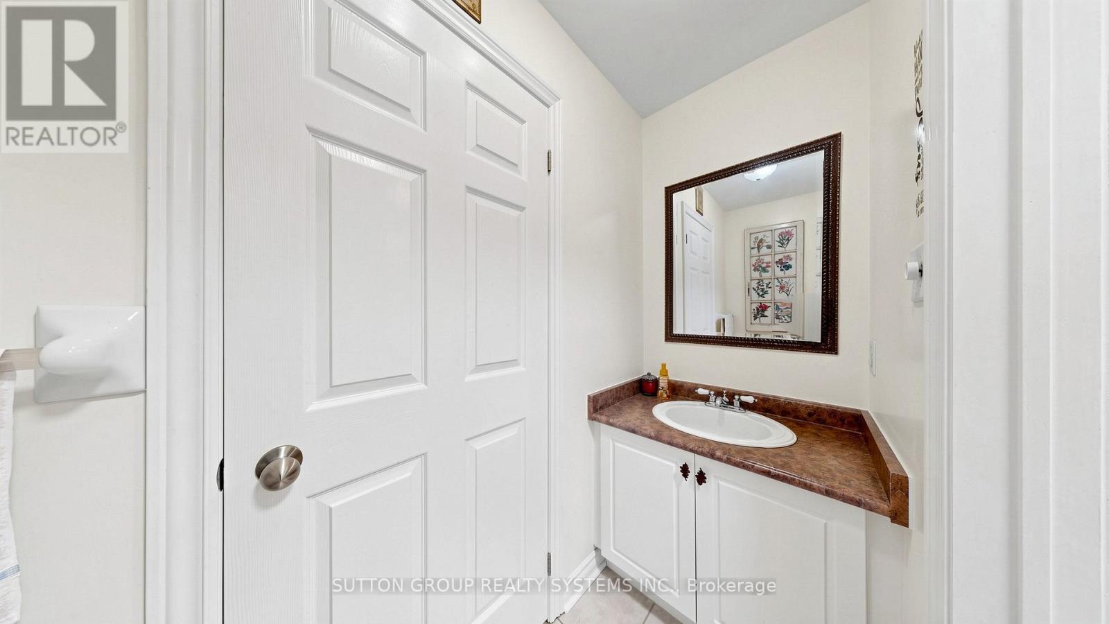 2138 Eglinton Avenue W, Toronto, Ontario  M6E 2K8 - Photo 11 - W13632682