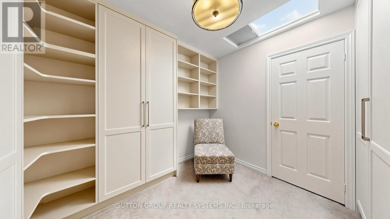 2138 Eglinton Avenue W, Toronto, Ontario  M6E 2K8 - Photo 15 - W13632682