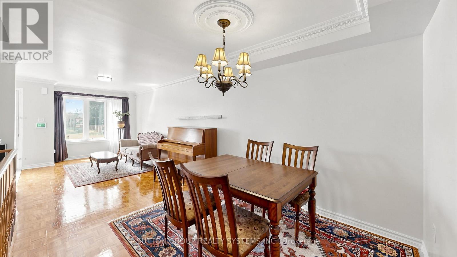 2138 Eglinton Avenue W, Toronto, Ontario  M6E 2K8 - Photo 6 - W13632682