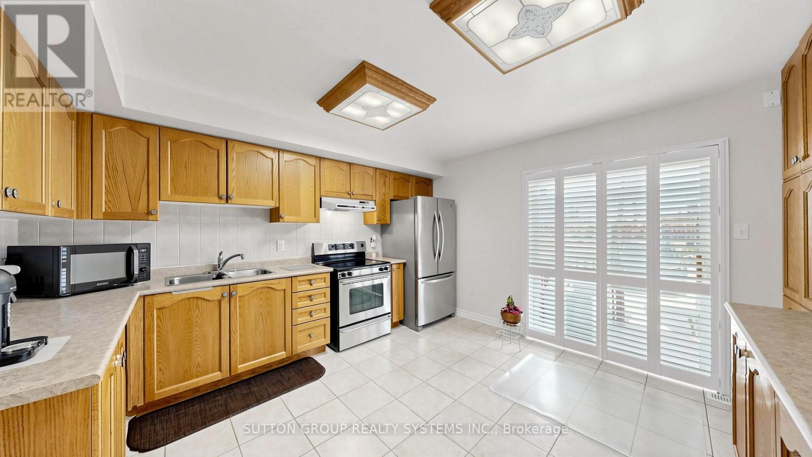 2138 Eglinton Avenue W, Toronto, Ontario  M6E 2K8 - Photo 7 - W13632682
