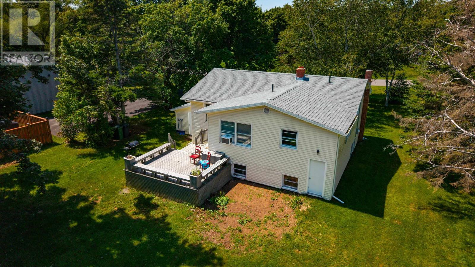 36 Bonavista Drive, Cornwall, Prince Edward Island C0A 1H0 - Photo 4 - 202619425