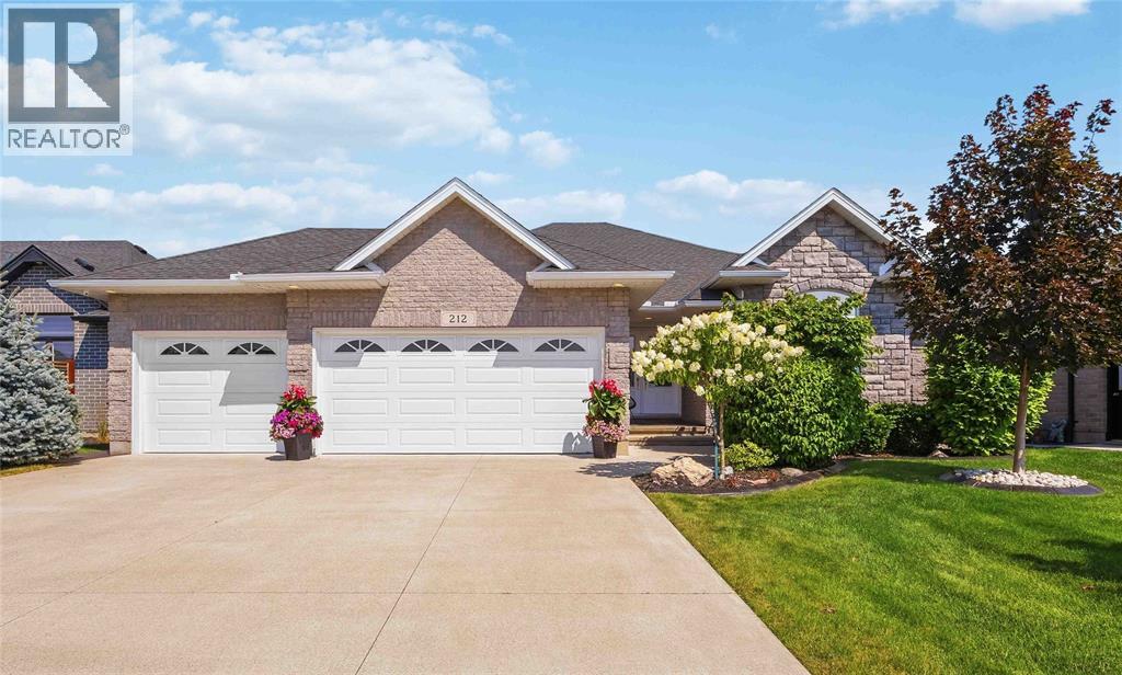 212 Basquiat Crescent, Sarnia, Ontario  N7S 0A6 - Photo 1 - 26018418