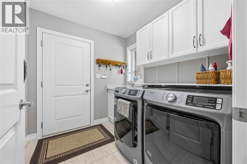 212 Basquiat Crescent, Sarnia, Ontario  N7S 0A6 - Photo 20 - 26018418