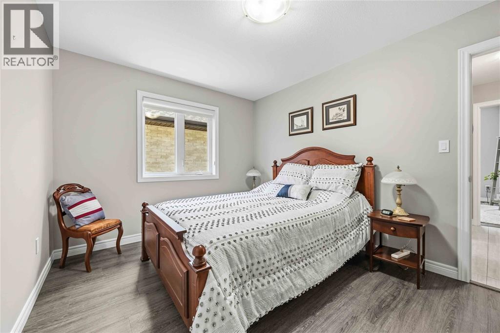 212 Basquiat Crescent, Sarnia, Ontario  N7S 0A6 - Photo 25 - 26018418