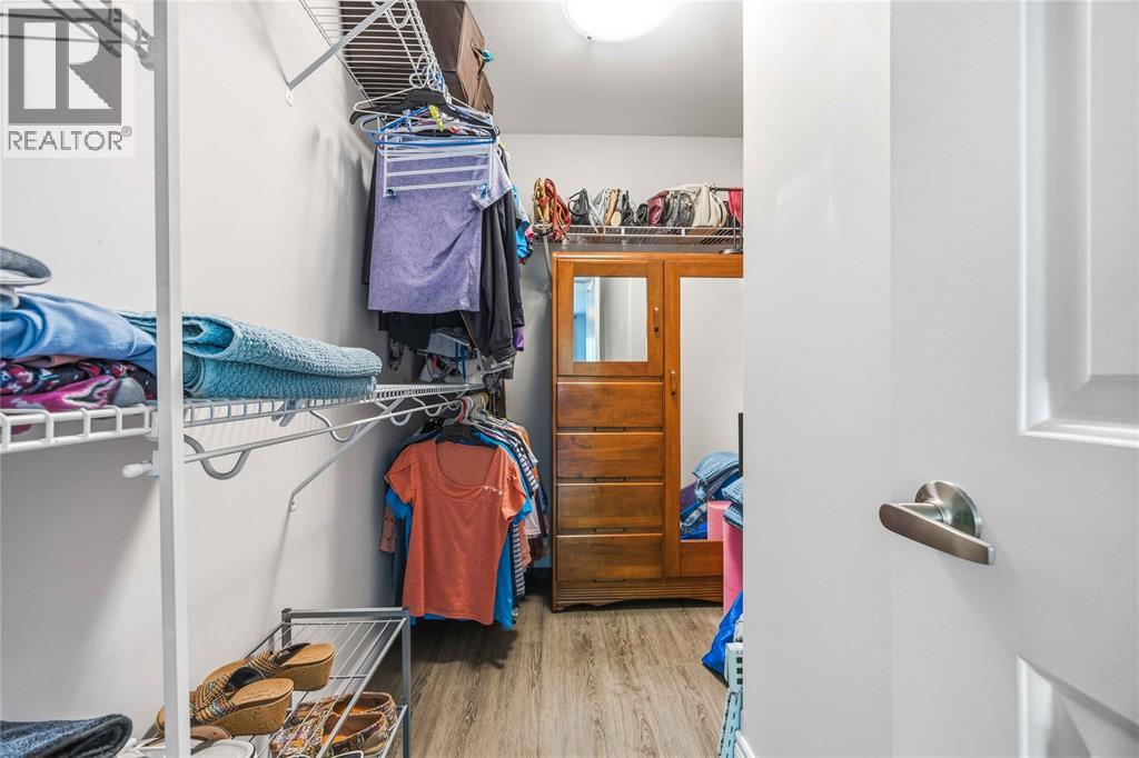 212 Basquiat Crescent, Sarnia, Ontario  N7S 0A6 - Photo 29 - 26018418