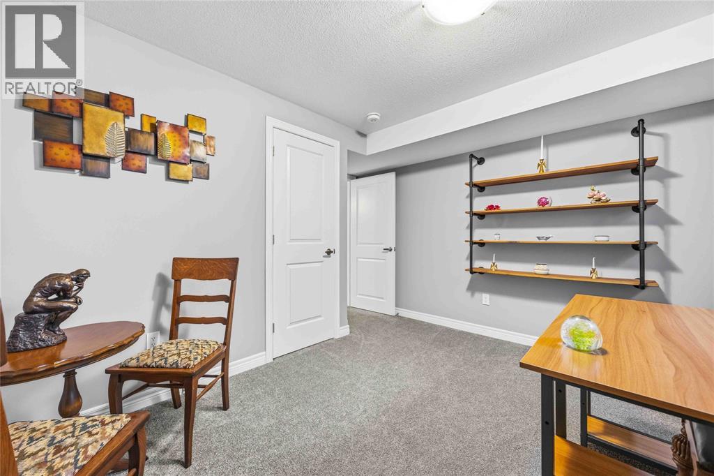 212 Basquiat Crescent, Sarnia, Ontario  N7S 0A6 - Photo 37 - 26018418