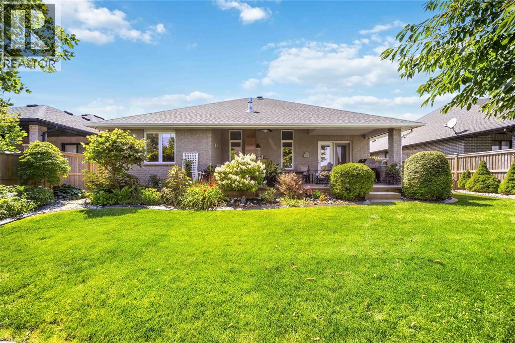 212 Basquiat Crescent, Sarnia, Ontario  N7S 0A6 - Photo 45 - 26018418