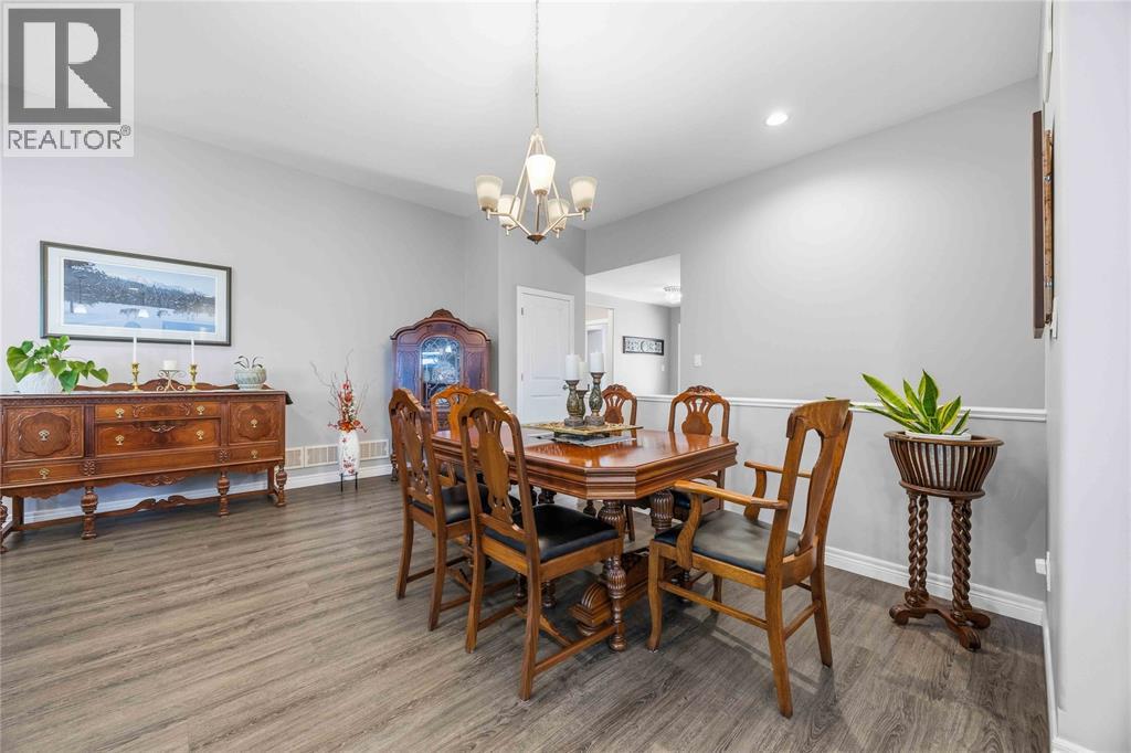 212 Basquiat Crescent, Sarnia, Ontario  N7S 0A6 - Photo 7 - 26018418