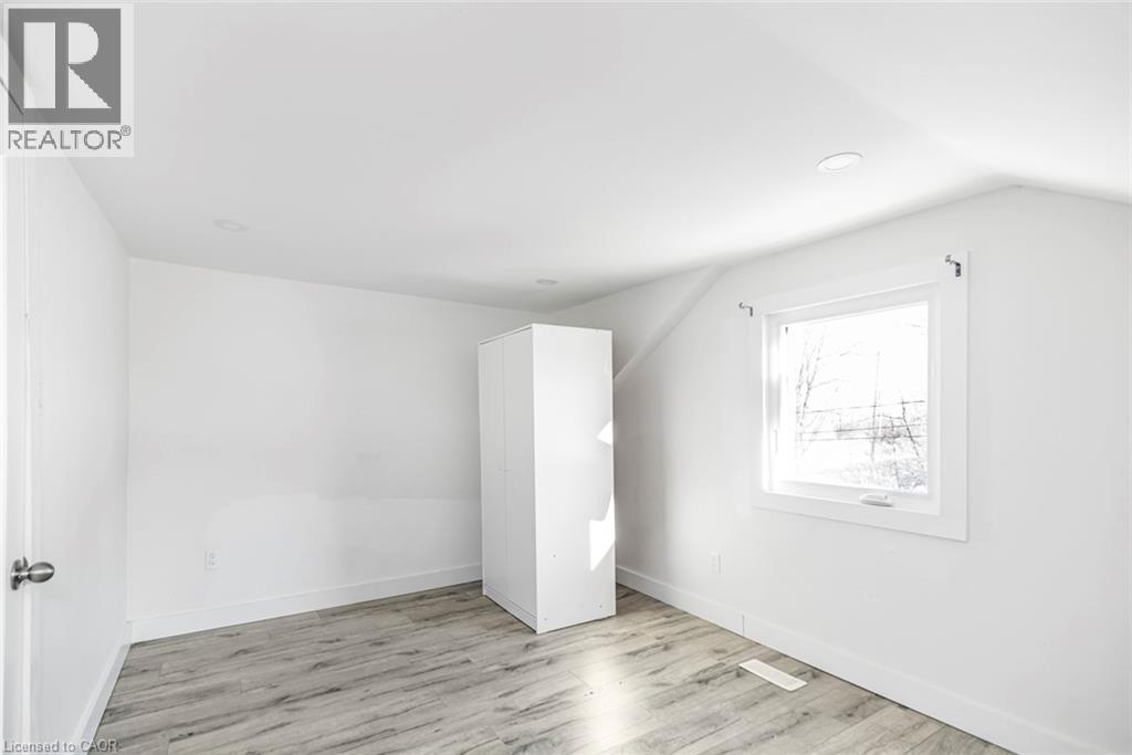 100 Green Mountain Road E, Stoney Creek, Ontario  L8J 2W4 - Photo 32 - 40841418