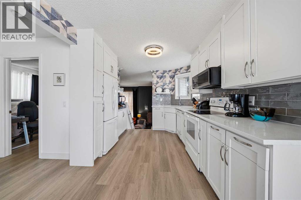 119 Applemont Close SE, Calgary, Alberta T2A 7S3 - Photo 10 - A2325049