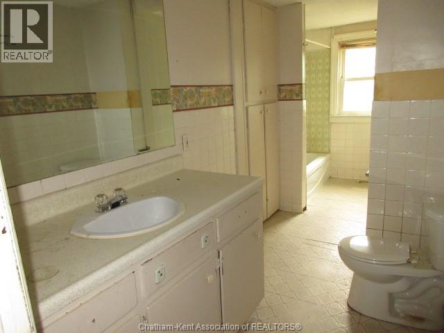 30 Delaware Avenue, Chatham, Ontario  N7L 2W2 - Photo 13 - 26018311