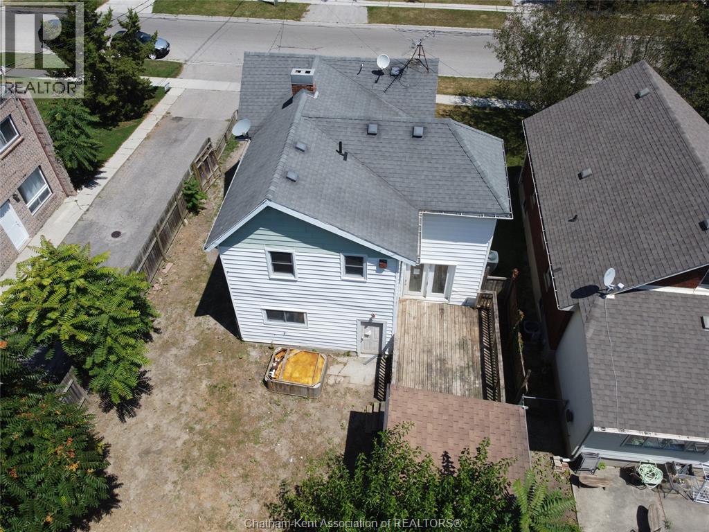 30 Delaware Avenue, Chatham, Ontario  N7L 2W2 - Photo 5 - 26018311