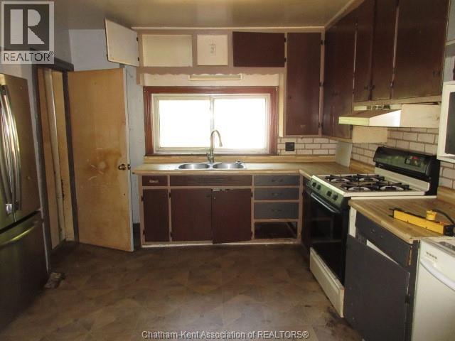 30 Delaware Avenue, Chatham, Ontario  N7L 2W2 - Photo 7 - 26018311