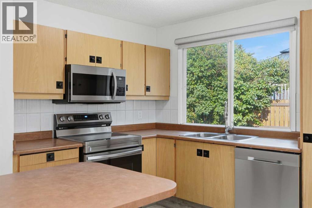 731 Queensland Drive SE, Calgary, Alberta  T2J 4S8 - Photo 14 - A2334302