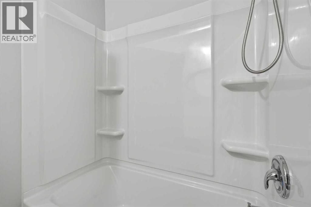 731 Queensland Drive SE, Calgary, Alberta  T2J 4S8 - Photo 22 - A2334302