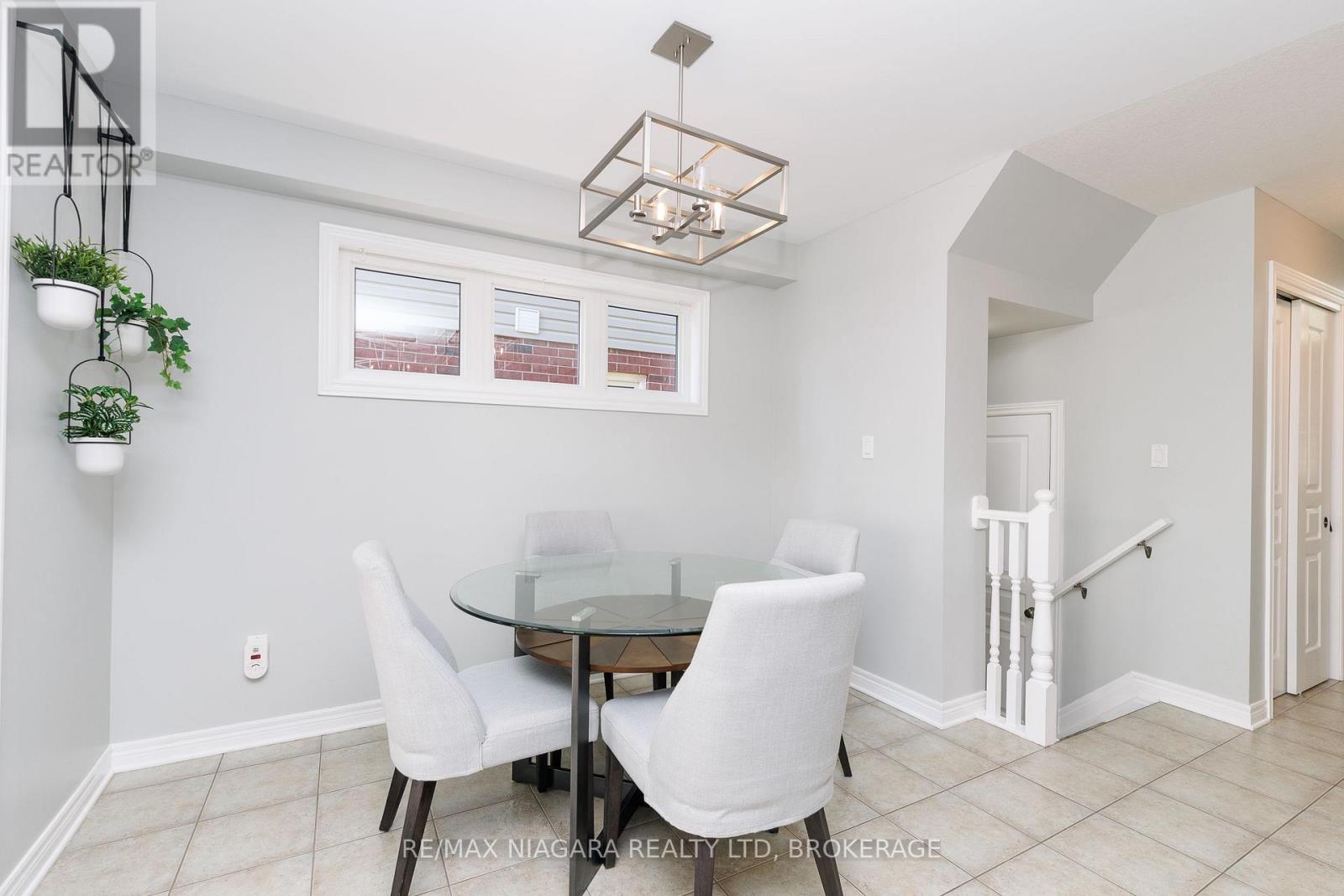 6610 Mary Drive, Niagara Falls (Forestview), Ontario  L2H 0B5 - Photo 10 - X13632940
