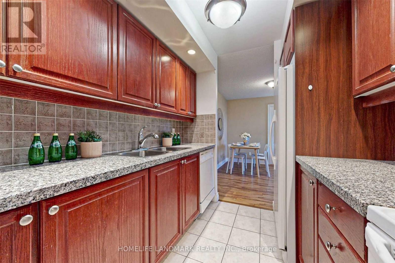 501 - 10 Northtown Way, Toronto, Ontario  M2N 7L4 - Photo 4 - C13632860