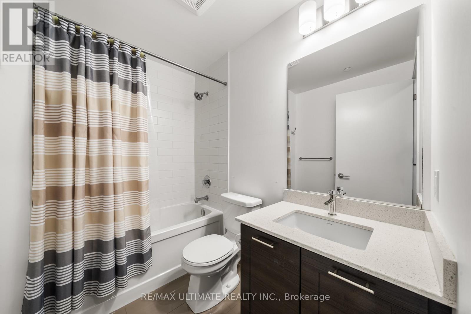 1001 - 50 Bruyeres Mews, Toronto, Ontario  M5V 0A7 - Photo 16 - C13632902
