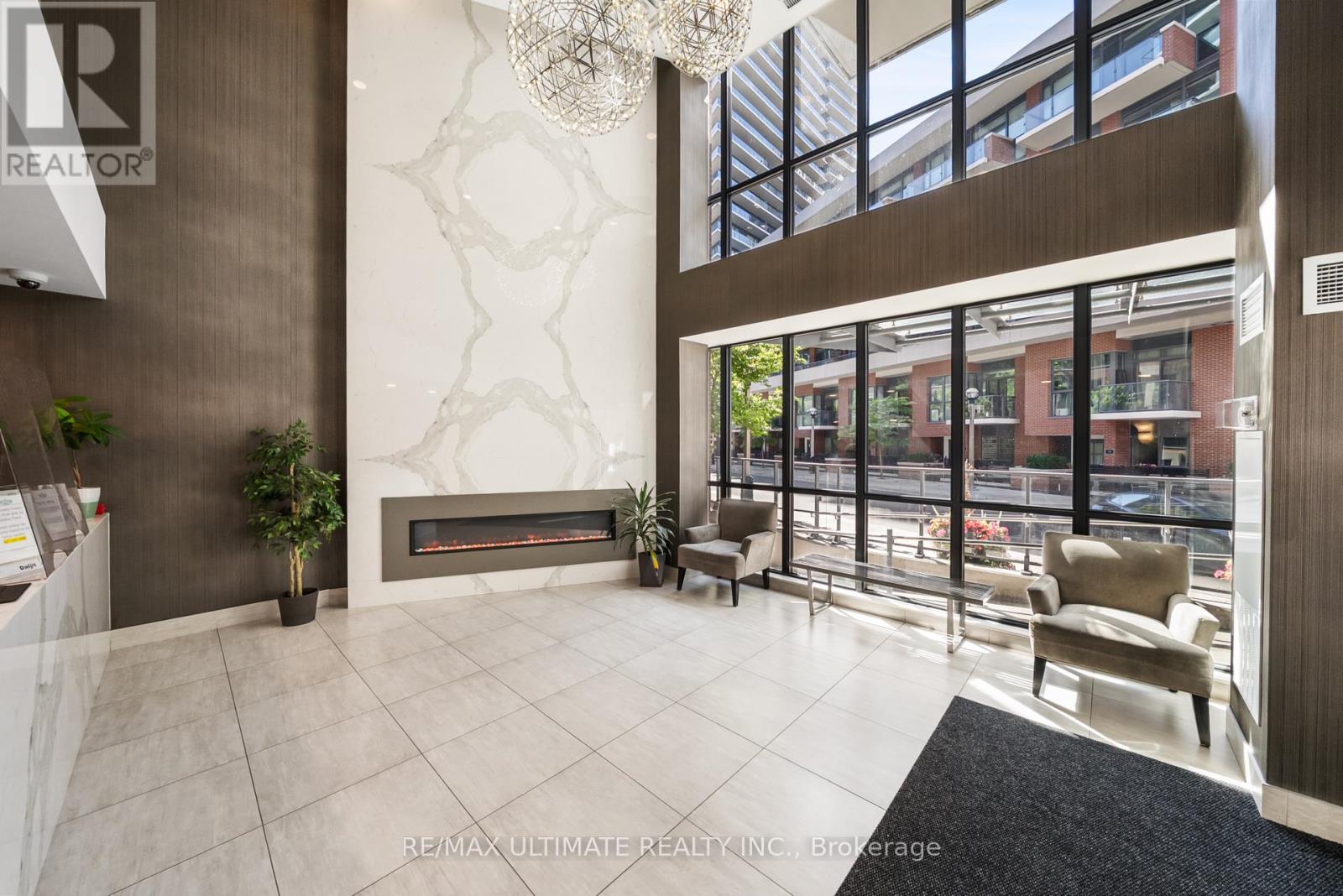 1001 - 50 Bruyeres Mews, Toronto, Ontario  M5V 0A7 - Photo 23 - C13632902