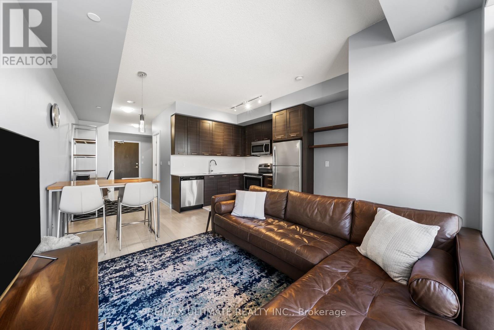 1001 - 50 Bruyeres Mews, Toronto, Ontario  M5V 0A7 - Photo 8 - C13632902
