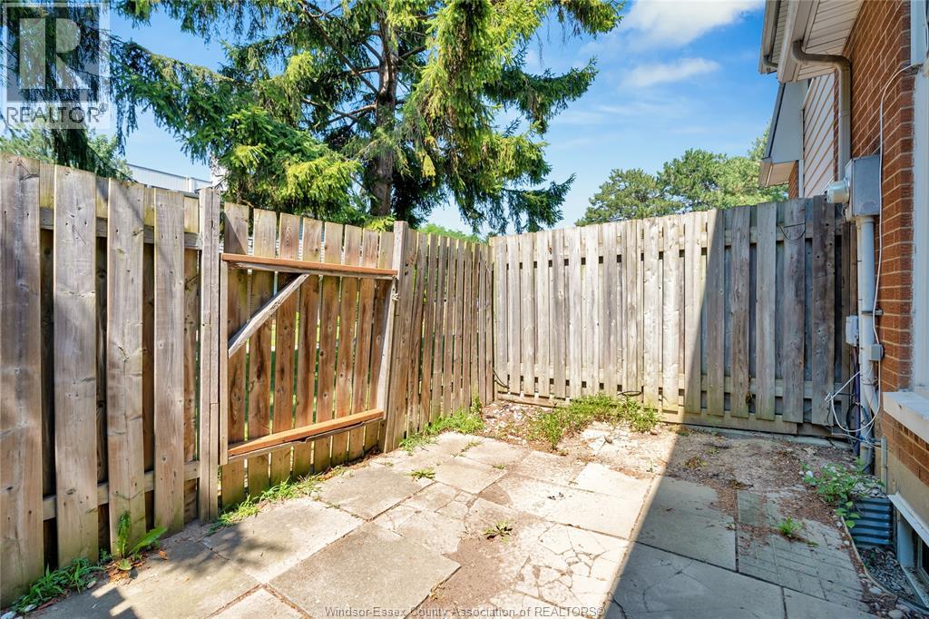 6732 Rose-Ville Garden Drive, Windsor, Ontario  N8T 1J2 - Photo 25 - 26018632