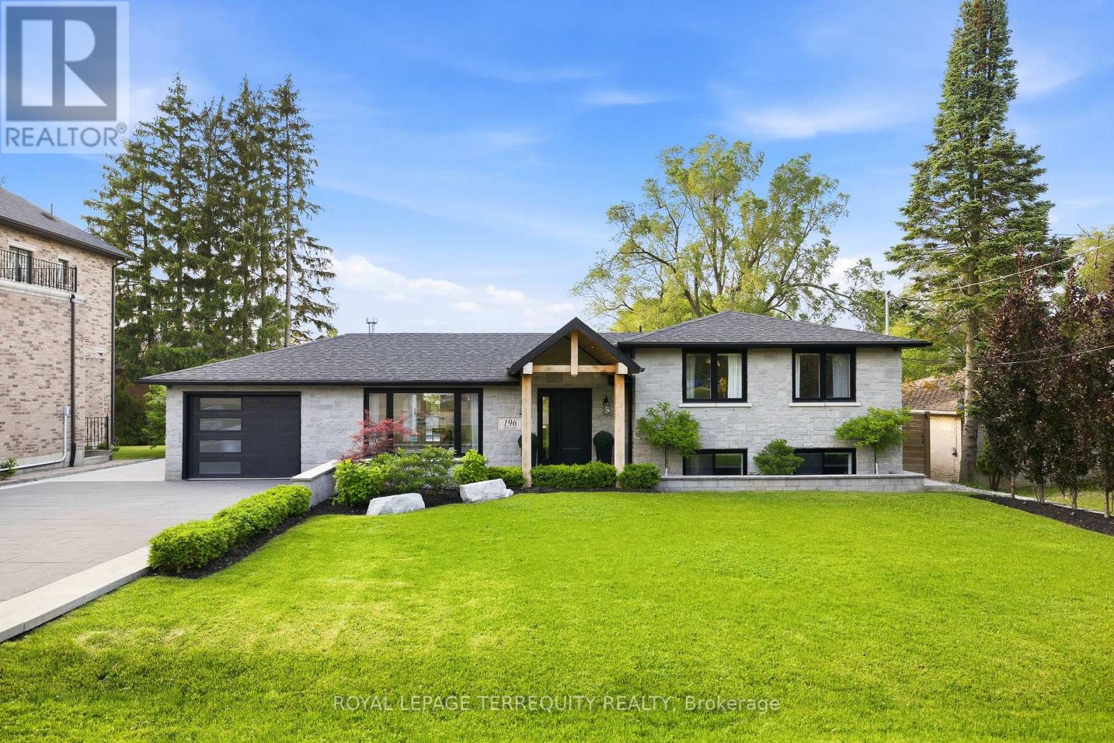 196 DEW STREET, King, Ontario