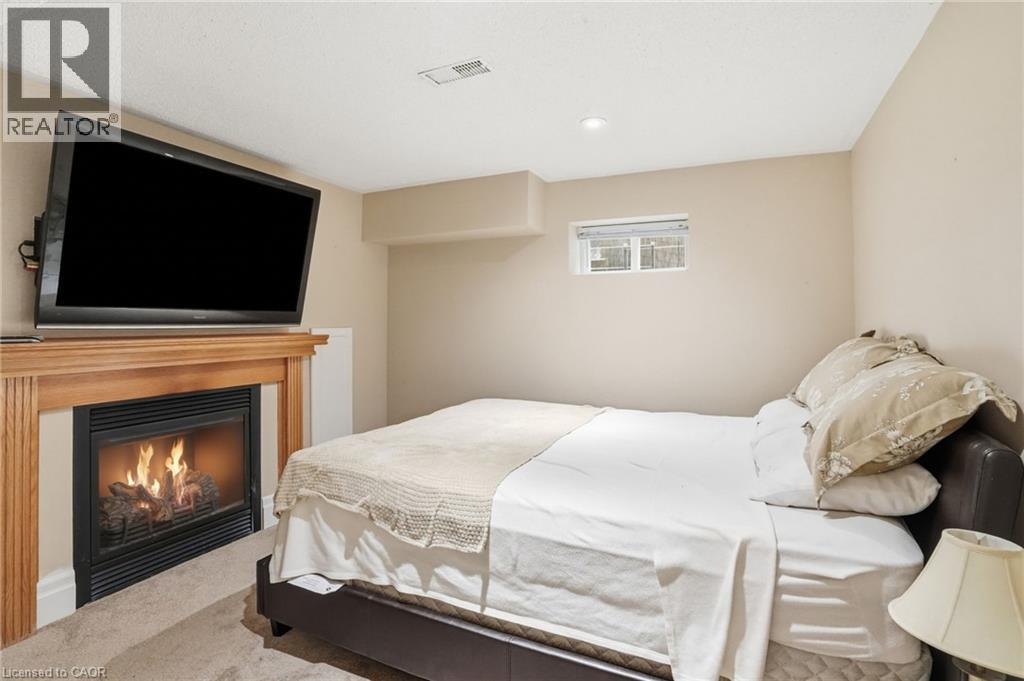 344 East 36th Street, Hamilton, Ontario  L8V 3Z8 - Photo 24 - 40849659