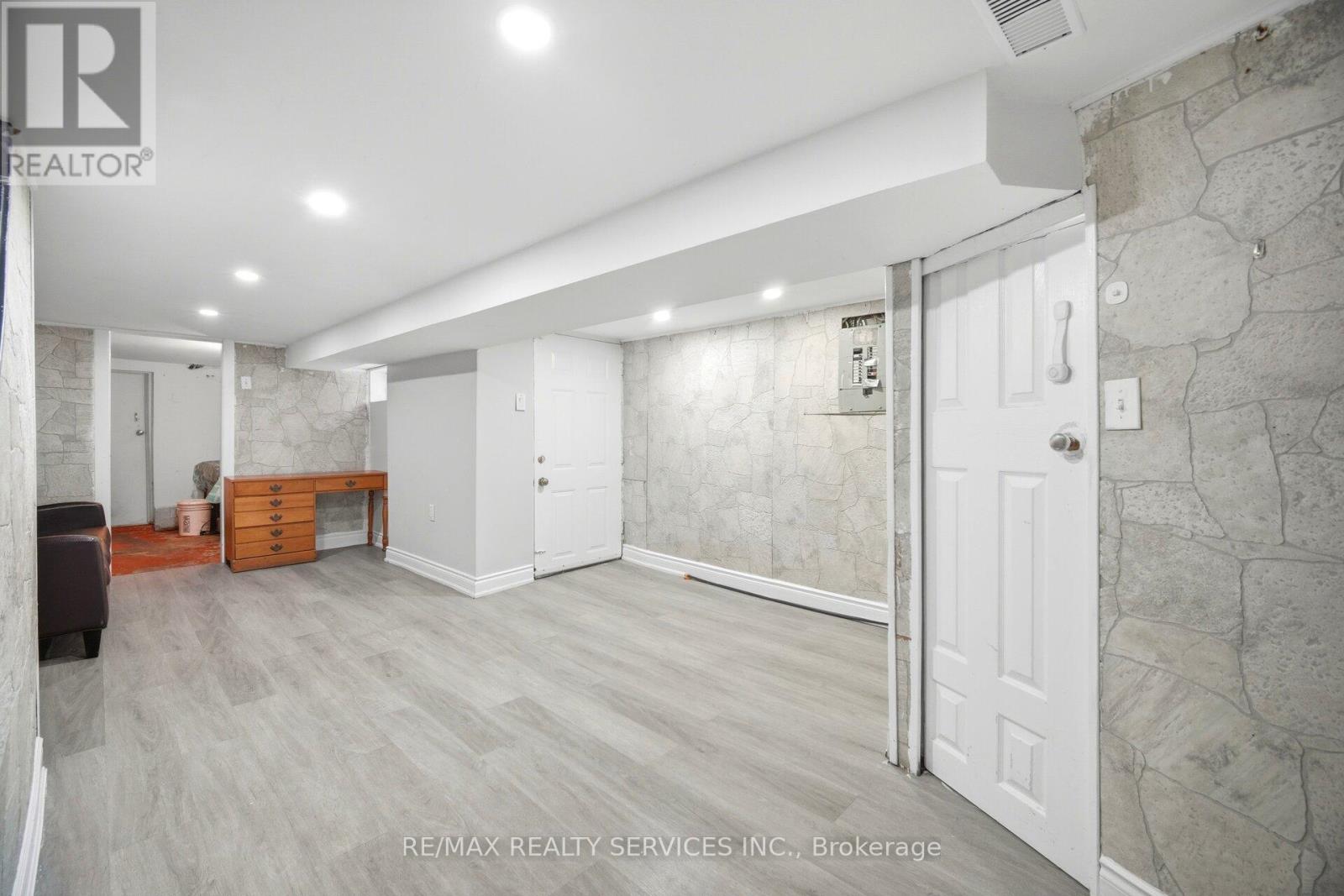 1147 Dufferin Street, Toronto, Ontario  M6H 4B7 - Photo 31 - W13582660