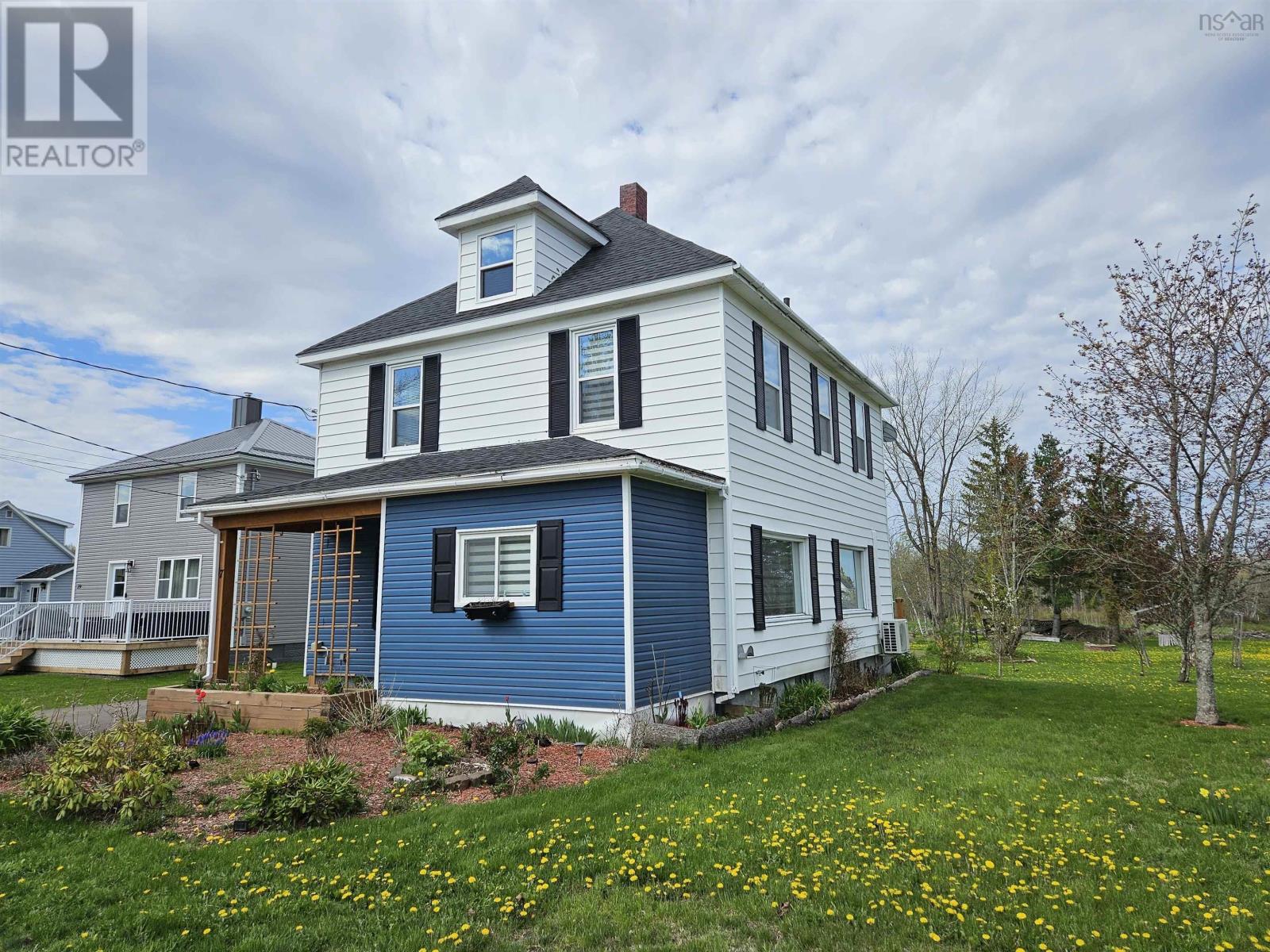 37 Morris Street, Springhill, Nova Scotia