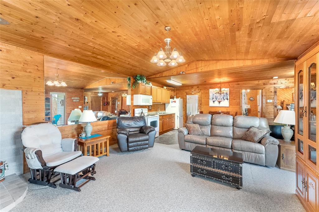 23 Woodland Drive, Alexander Rm, Manitoba  R0E 1A0 - Photo 16 - 202619349