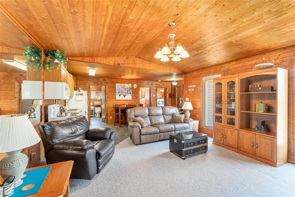 23 Woodland Drive, Alexander Rm, Manitoba  R0E 1A0 - Photo 17 - 202619349