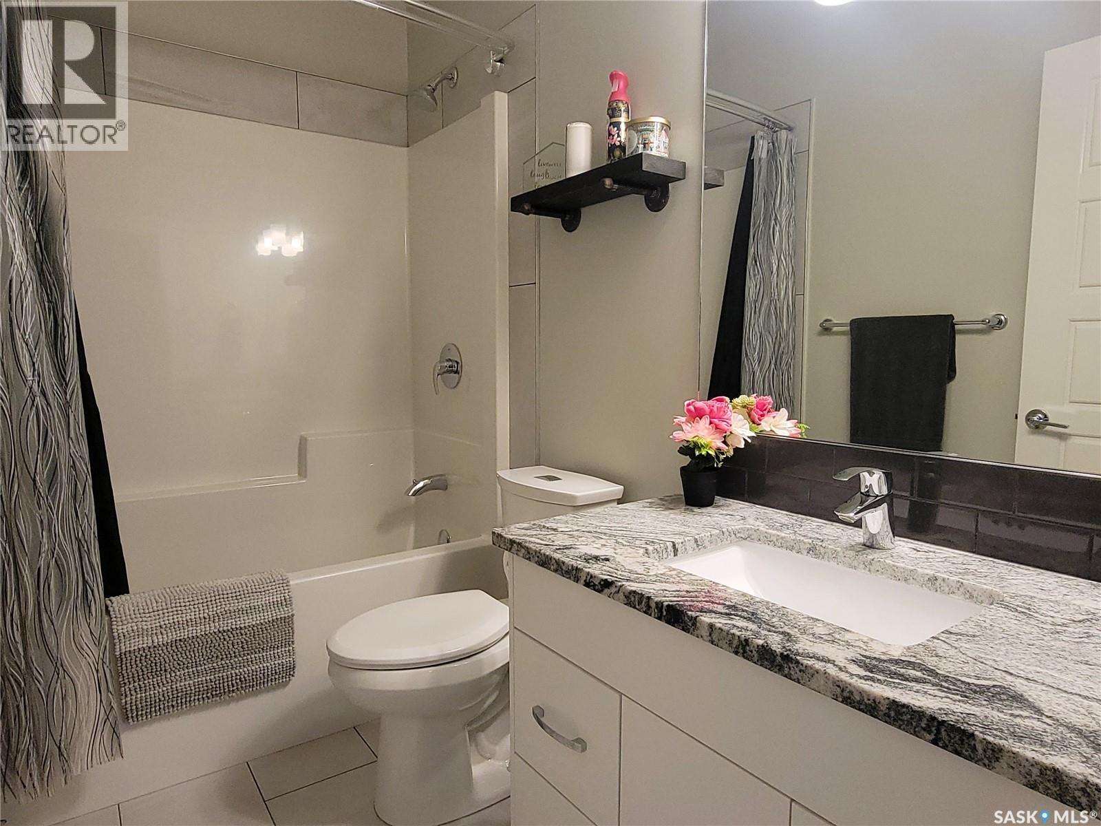 626 Kinloch Crescent, Saskatoon, Saskatchewan  S7M 5X2 - Photo 11 - SK044376
