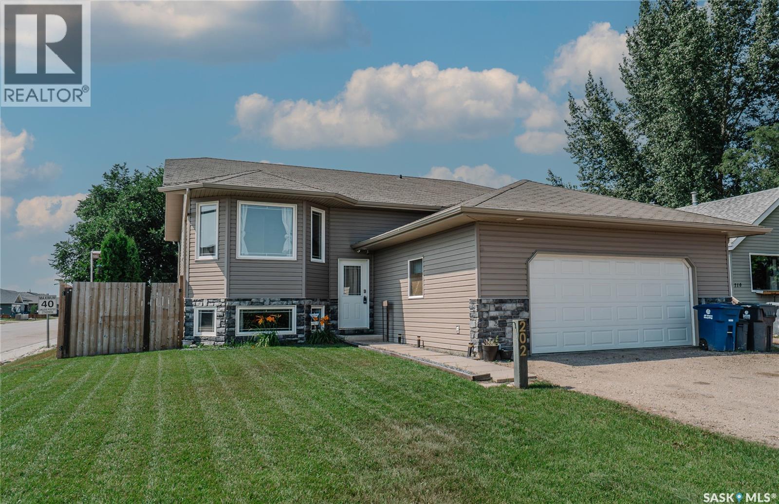 202 Haichert Street, Warman, Saskatchewan  S0K 4S0 - Photo 1 - SK044194
