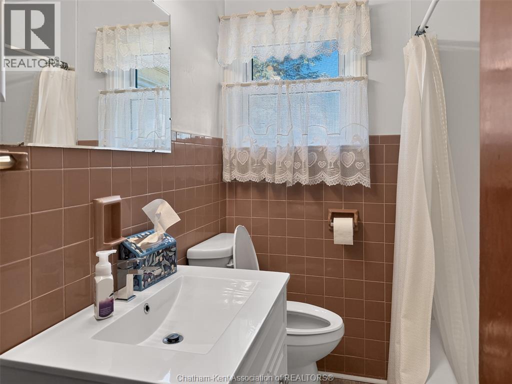 86 Lamila Street, Thamesville, Ontario  N0P 2K0 - Photo 16 - 26018686