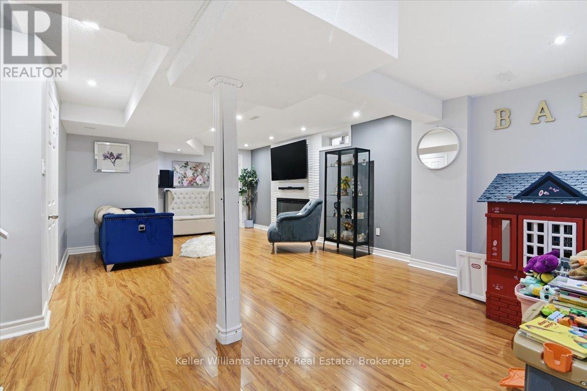 9 Iberville Road W, Whitby, Ontario  L1M 1H5 - Photo 35 - E13633178