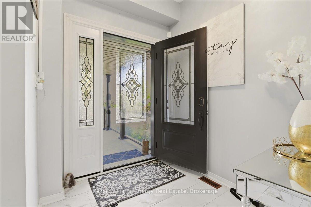 9 Iberville Road W, Whitby, Ontario  L1M 1H5 - Photo 4 - E13633178