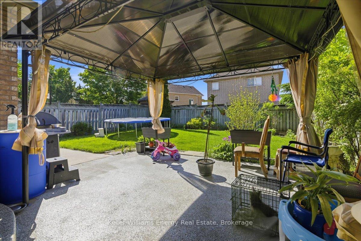 9 Iberville Road W, Whitby, Ontario  L1M 1H5 - Photo 40 - E13633178