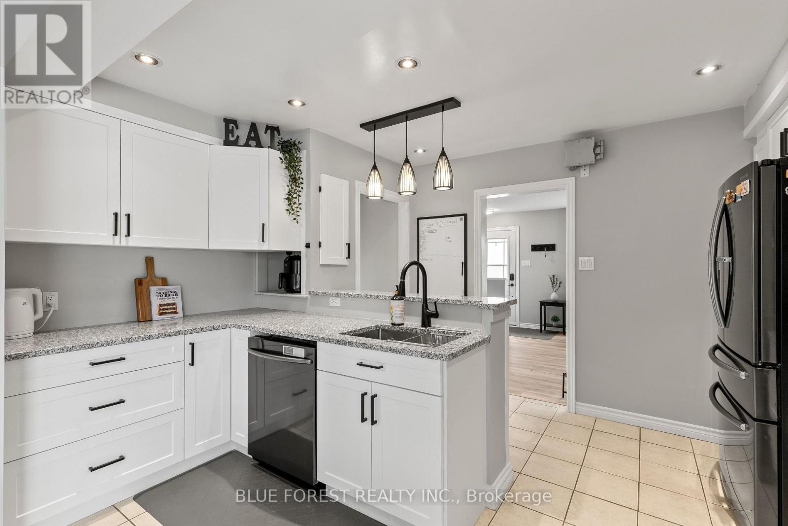 436 Baseline Road E, London South, Ontario  N6C 2P6 - Photo 13 - X13633104