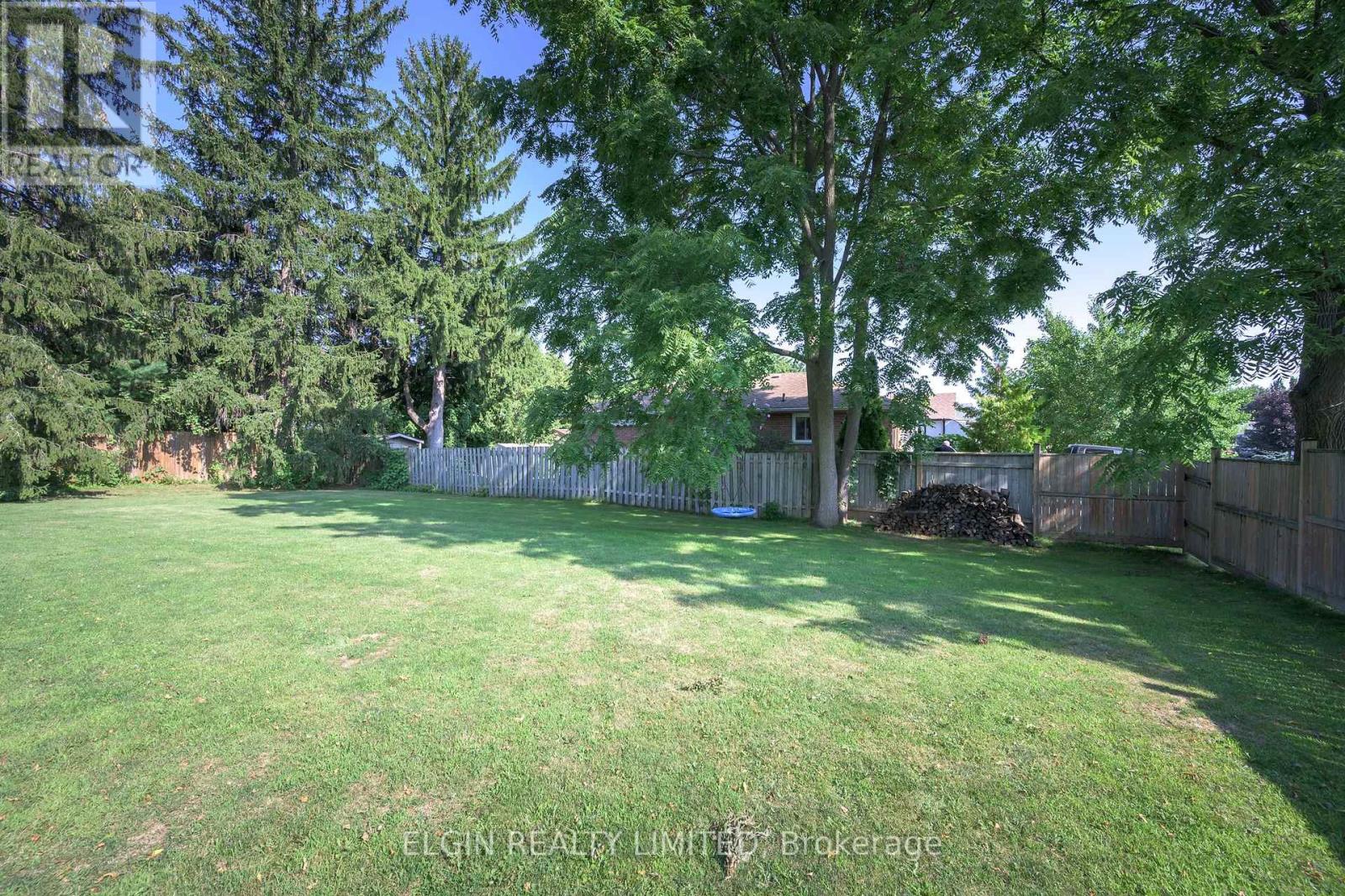 664 Elm Street, St. Thomas, Ontario  N5R 1L3 - Photo 7 - X13633154