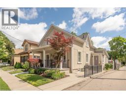 40 MOORE Avenue, Kitchener, Ontario