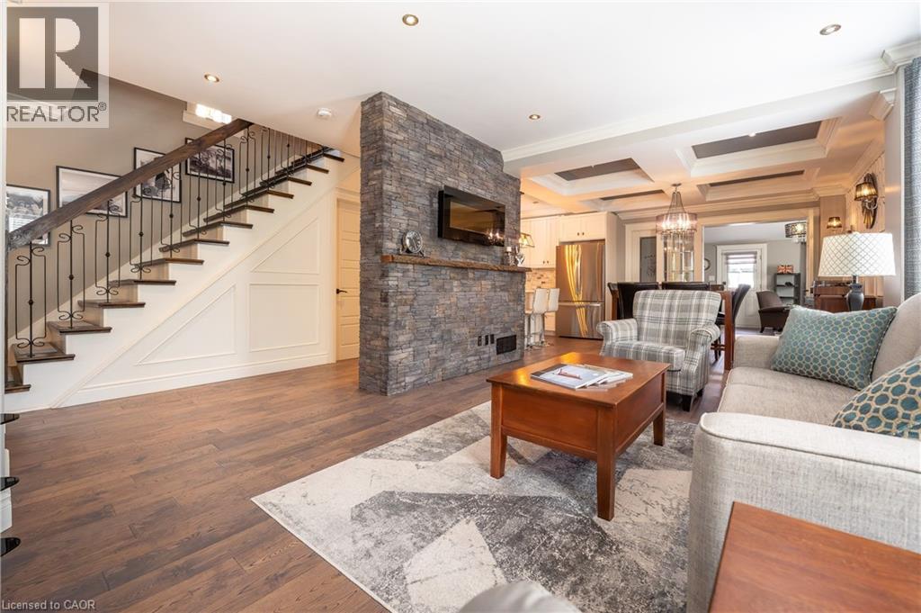 40 Moore Avenue, Kitchener, Ontario  N2H 3S1 - Photo 2 - 40849812