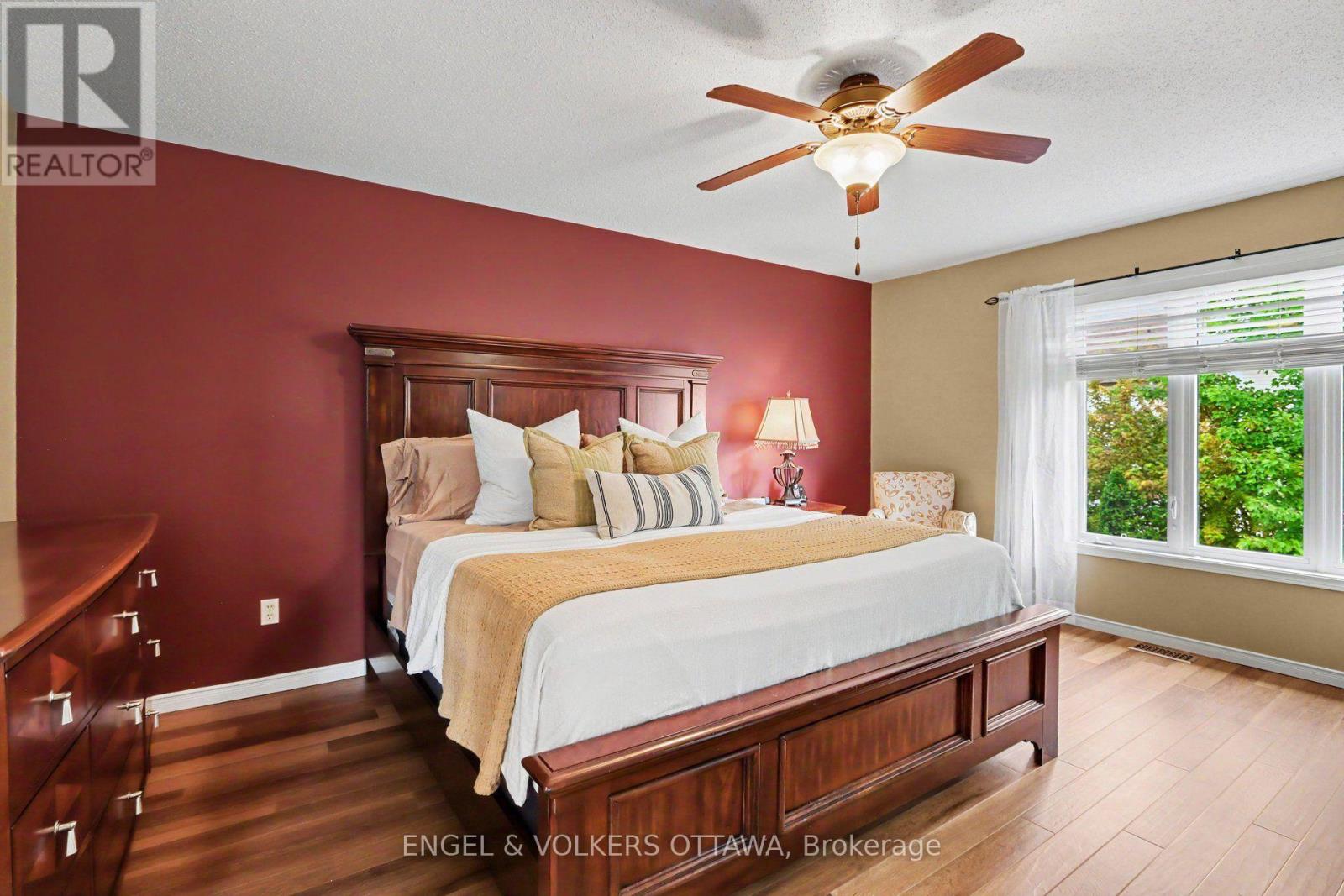 55 Hathaway Drive, Ottawa, Ontario  K2G 6S6 - Photo 12 - X13633156