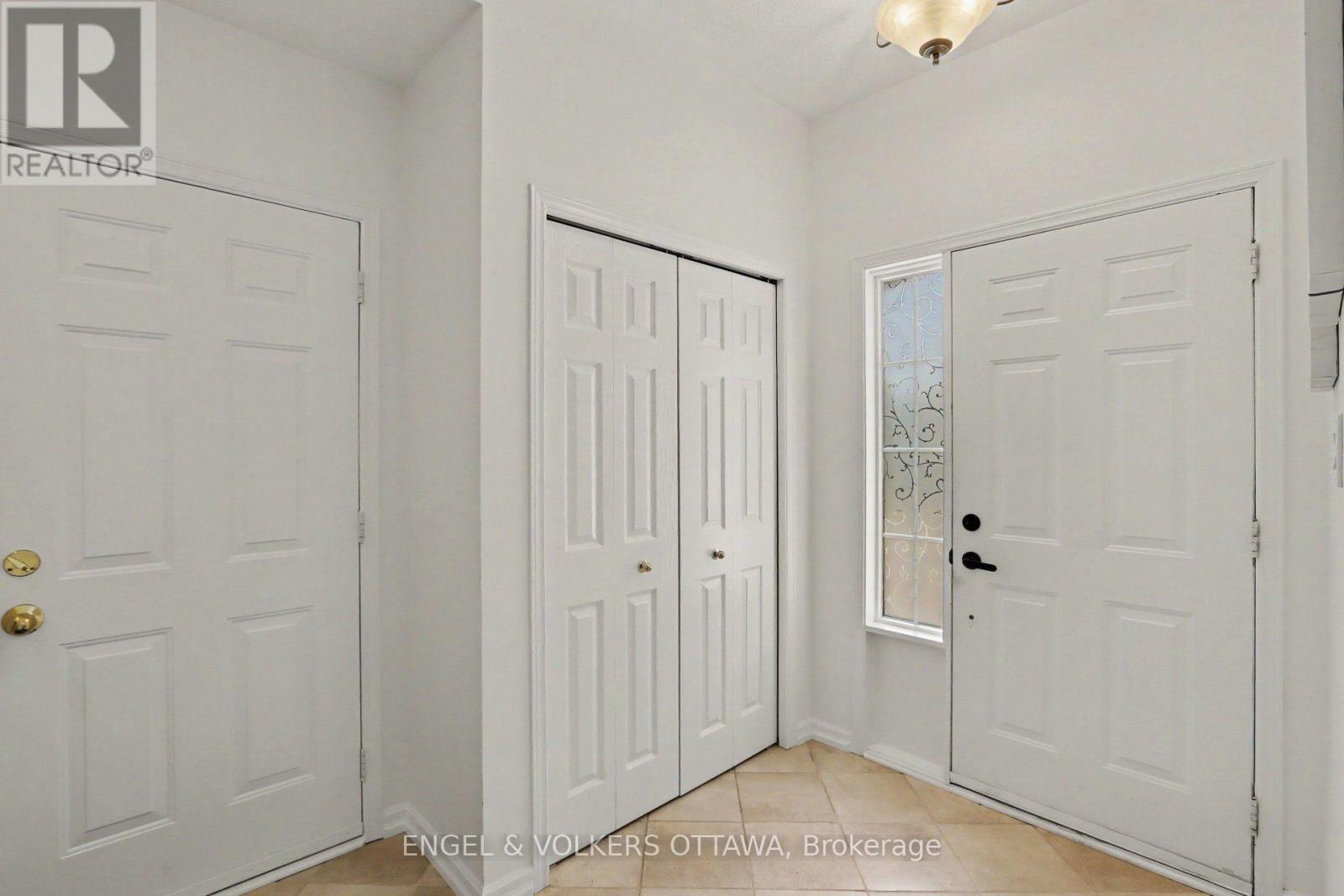 55 Hathaway Drive, Ottawa, Ontario  K2G 6S6 - Photo 3 - X13633156