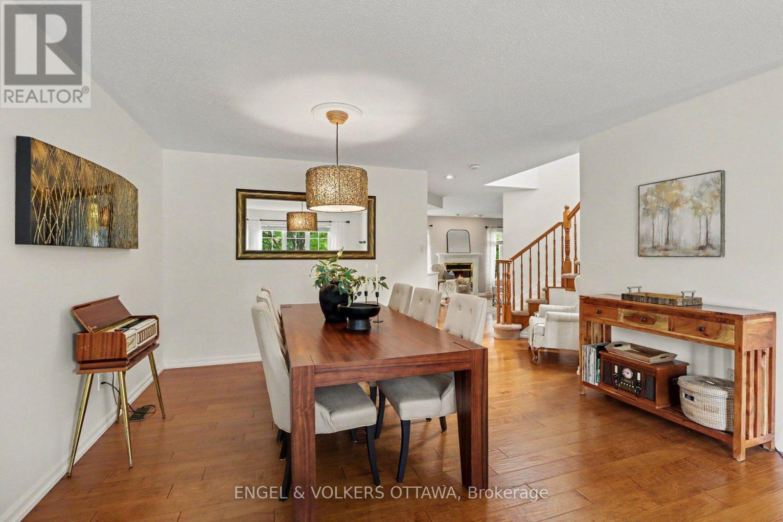 55 Hathaway Drive, Ottawa, Ontario  K2G 6S6 - Photo 4 - X13633156
