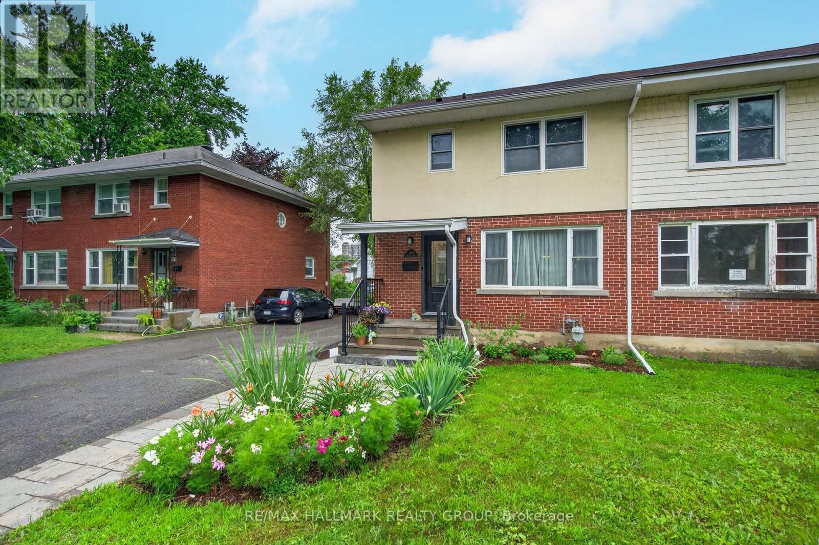 2110 Blossom Drive, Ottawa, Ontario  K1H 6G8 - Photo 2 - X13633288