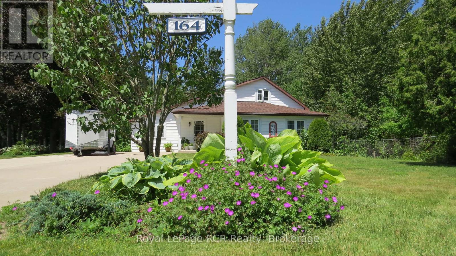 164 Edward Street, Saugeen Shores, Ontario  N0H 2L0 - Photo 3 - X12603674