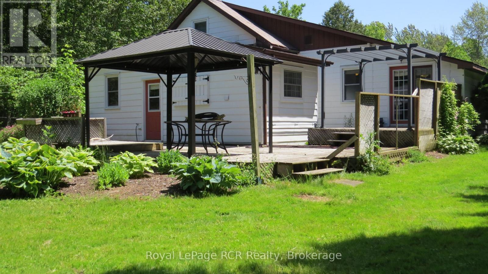 164 Edward Street, Saugeen Shores, Ontario  N0H 2L0 - Photo 1 - X12603674